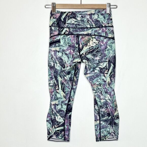 Lululemon Run Inspire Crop Iridescent Multi Womens Size 2 Capri Cropped Abstract - Picture 7 of 11